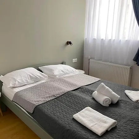 Guest house Pensiunea Bella